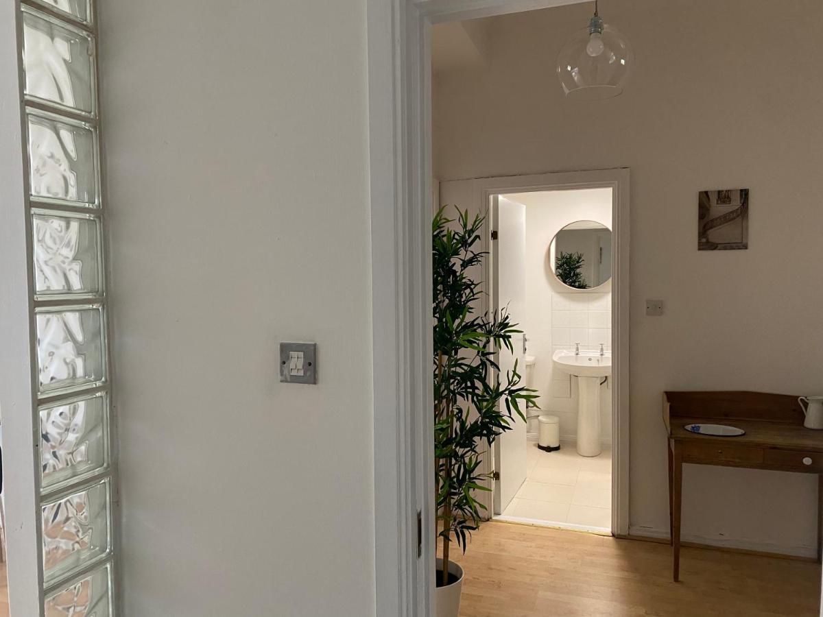Lovely 1-bed In Merchant *