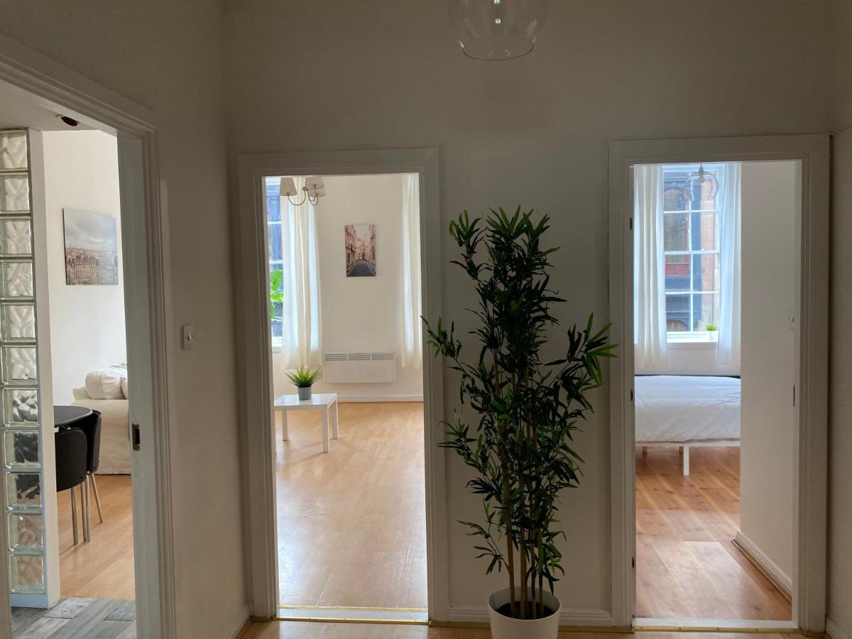 Lovely 1-bed In Merchant Apartamento *